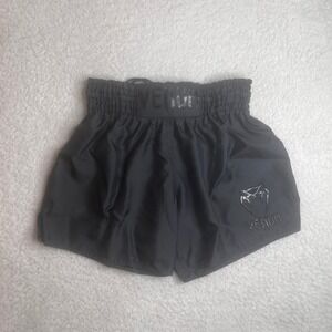 NEW Venum Classic Muay Thai Shorts Mens XL Black VENUM-03813-114 Kickboxing MMA